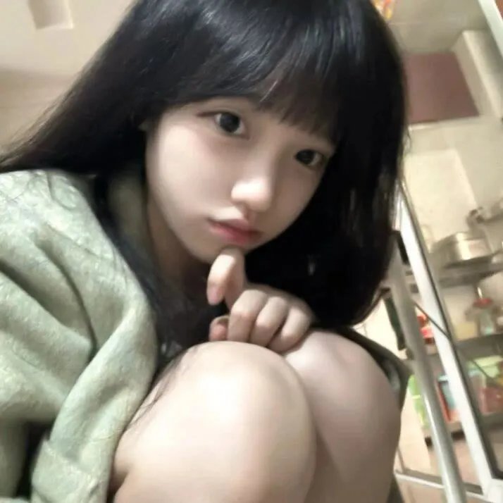 采蘑菇的夫妻